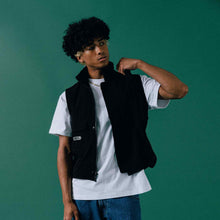 Load image into Gallery viewer, Cashmore Vest
